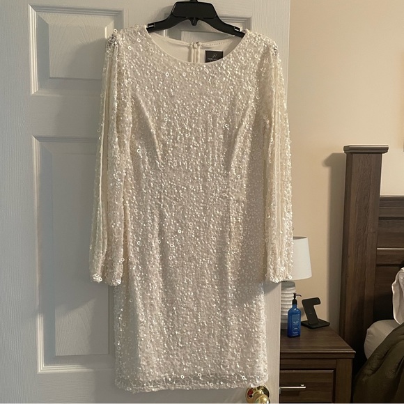 White Adrianna Papell Dress - Picture 4 of 6